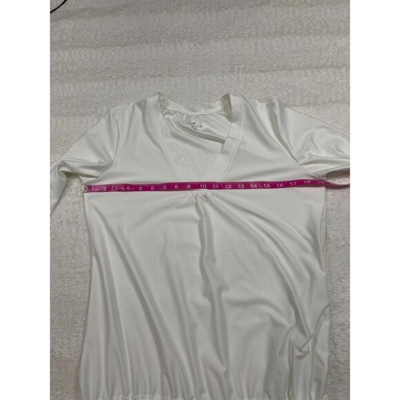 Athleta Wick-It Swimsuit Bathing Suit Coverup Medium White Long Sleeve 581751 - Picture 6 of 8